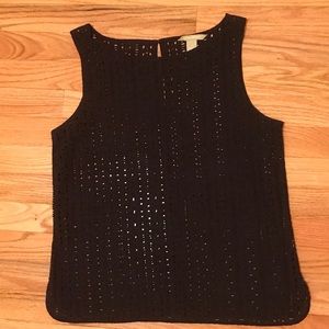 Layer with cami and go, for a fresh summer look.